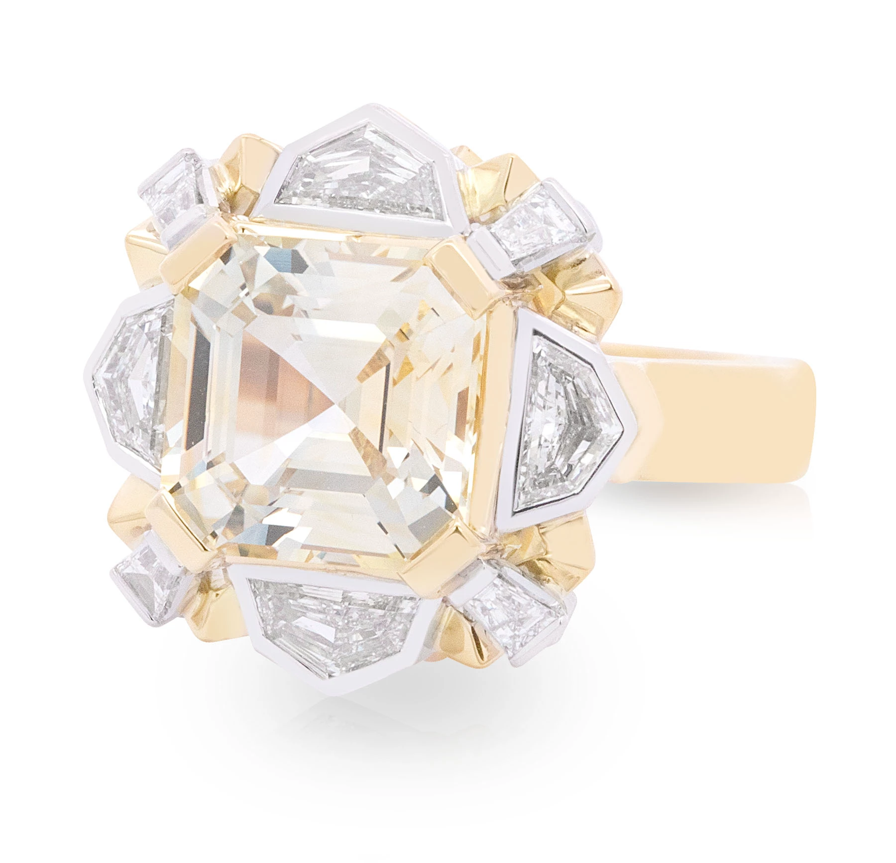 Empire Solis Yellow Sapphire Ring