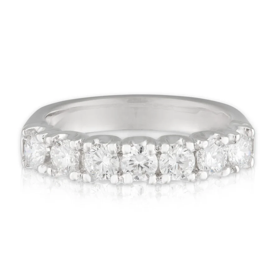 Ladies 7 Diamond Wedding Band
