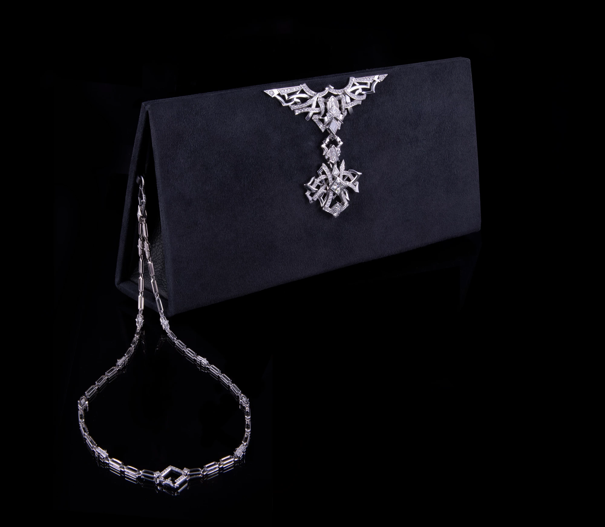Amelia Clutch and Chain